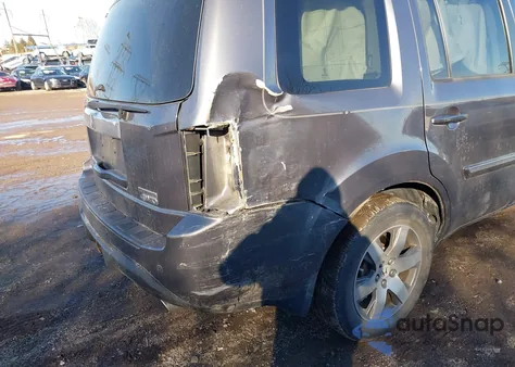 2015 Honda Pilot Touring from USA, damaged, VIN 5FNYF4H97FB013995